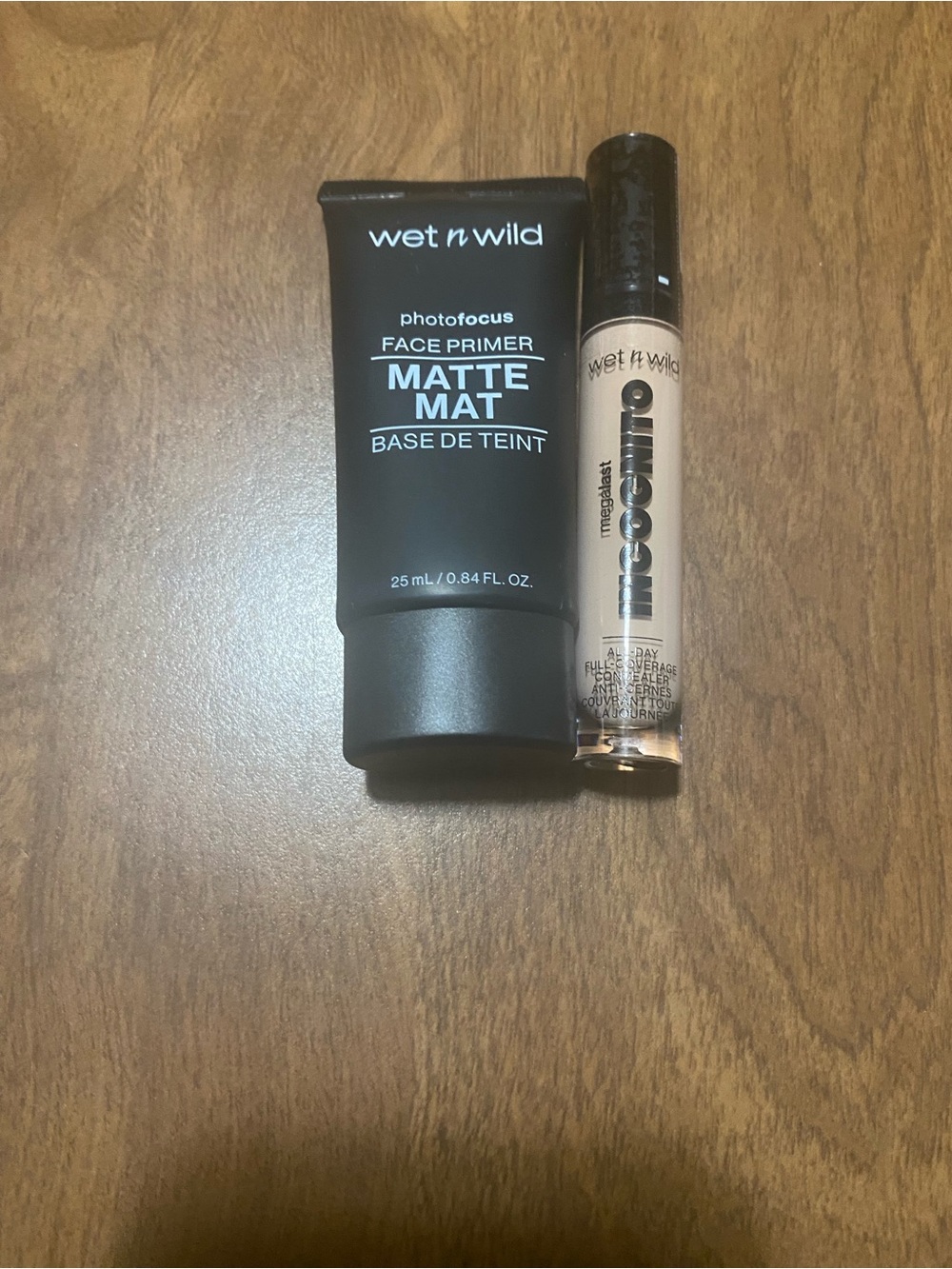 wet n wild Matte Face Primer & Light Beige Concealer Duo
